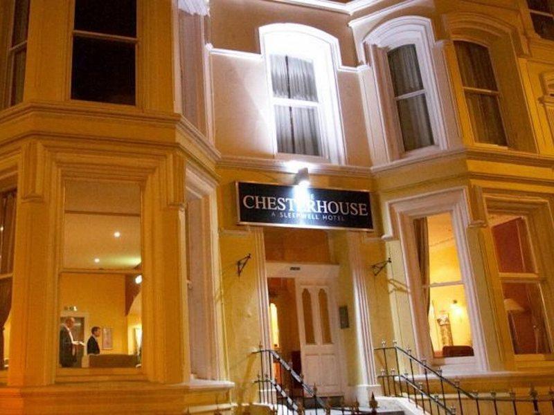 The Chesterhouse Douglas Buitenkant foto